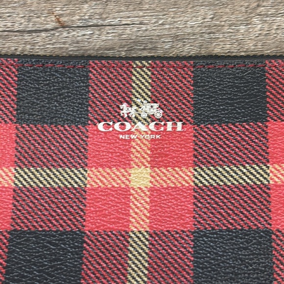 Coach Small Wristlet in Riley Plaid F54461 - Picture 2 of 7